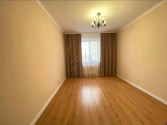 Продаж 3 кім. квартири 2 поверх з ремонтом та меблями в районі Каскад! Івано-Франківськ