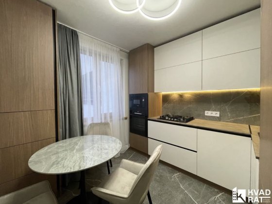 Продаю якісну 3кім квартиру р-н Каскад ЖК Європейське Сіті Івано-Франківськ