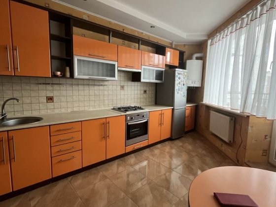 Продається 2 кімнатна квартира з індивідуальним газовим опаленням Івано-Франківськ