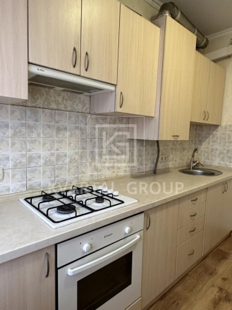 Продаю квартиру з ГАЗОВИМ опаленням біля Податкової. 4 поверх - фото 1