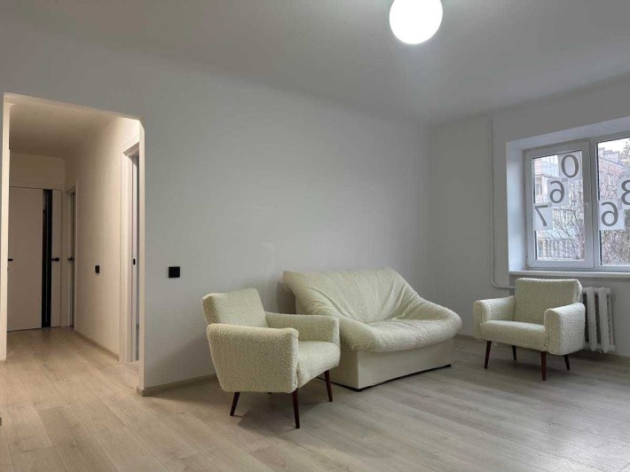 Продам 3кімнатну квартиру на вулиці Набережна.62м2. Є-відновлення. - фото 1