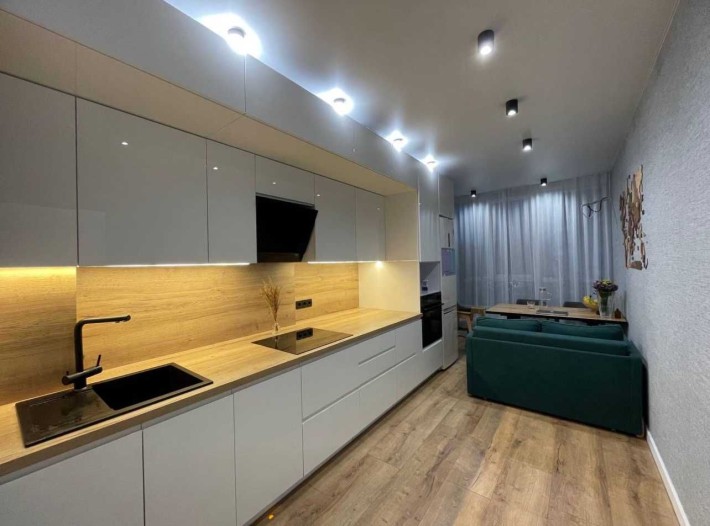 Топова однокімнатна квартира. Заїджай та живи. Без комісії для покупця - фото 1