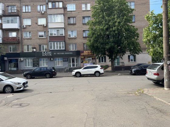 Продається 1 кімнатна квартира на площаді Визволення . Кривой Рог