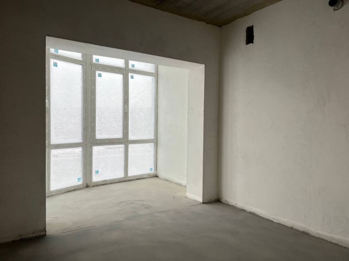 Продам найдешевшу квартиру в комплексі ! Чистова , газ . - фото 1