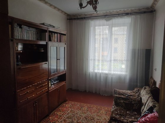 Продаю полнометражную сталинку на Сухой Балке Кривий Ріг