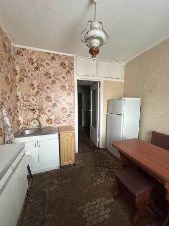 1к квартира 35м2 кімната 17м2 жилий стан по вул. Героїв України - фото 1