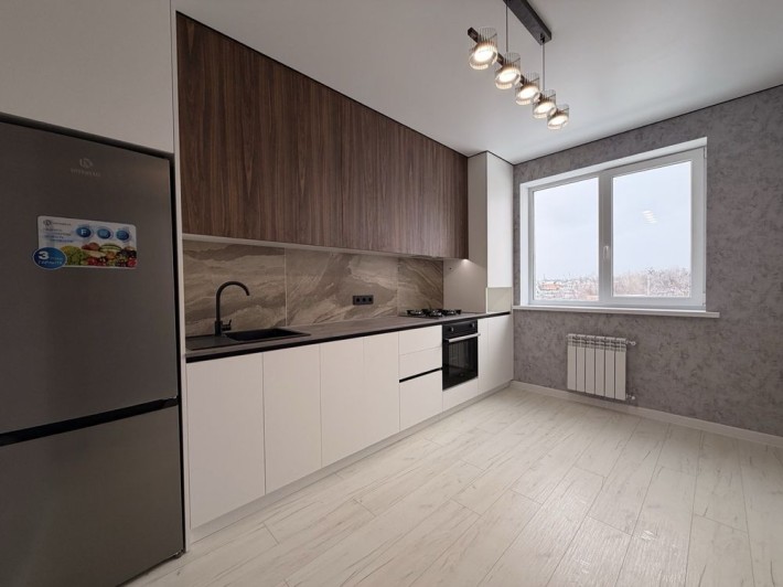 Однокімнатна квартира з євроремонтом по вигідній ціні!! - фото 1