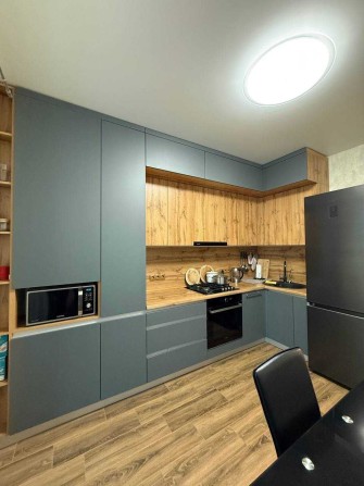 Видова 2-кім. квартира з дорогим ремонтом у ЖК Баронівський 22876 - фото 1