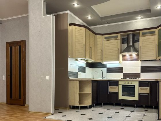 Автономка! 3-х сталінка вул С. Колачевського, 30, 2/4 Ремонт Меблі Кривой Рог