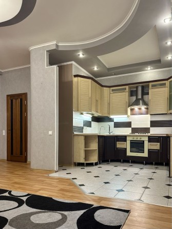 Автономка! 3-х сталінка вул С. Колачевського, 30, 2/4 Ремонт Меблі - фото 1