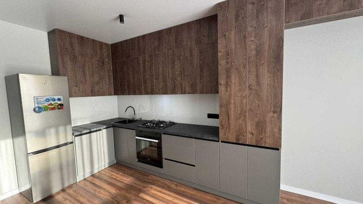 Продам однокімнатну квартиру з ремонтом! ЖК "На Щасливому"!! - фото 1