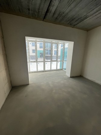 Готова квартира в Ірпені з шикарною панорамною лоджією - фото 1