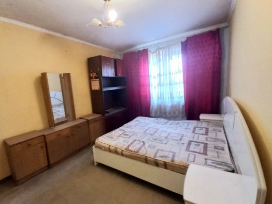 Продам 3х комн.квартиру на ЗАРЕЧНОМ.ЦЕНТР. Кривой Рог