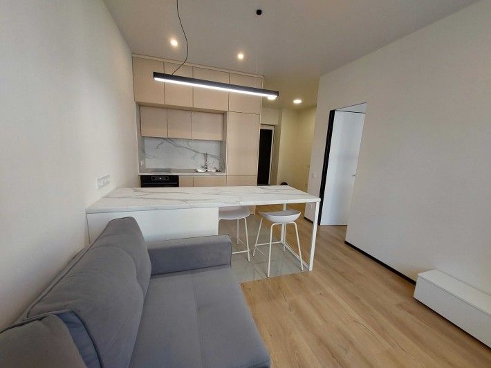 Жк Центральний - 2 невисокий поверх! - фото 1