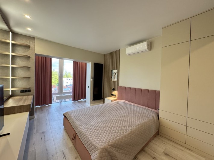 Продам двокімнатну квартиру з дизайнерським ремонтом в Ірпені - фото 1