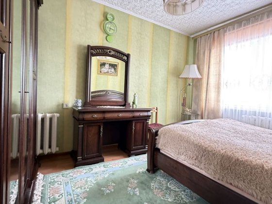 Однокімнатна  Ювілейний по Соборній 275 Рівне