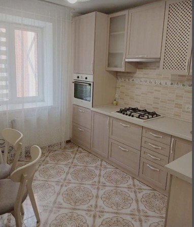 Продаж 1-кімн в НОВОБУДОВІ 4/10 з ремонтом, меблі і техніка - фото 1