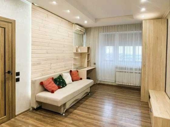 $$ ПРОДАМ квартиру, з ремонтом, р-н Чайка Рівне