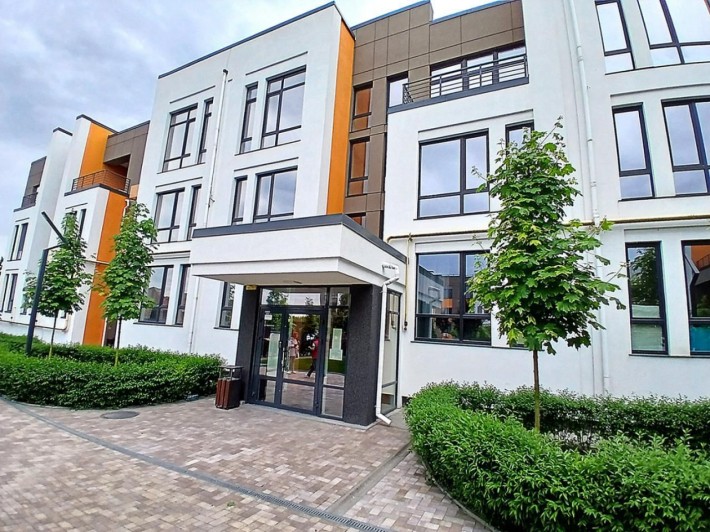 2-кімнатна квартира з ремонтом,майже не жили. Держ програми так! - фото 1