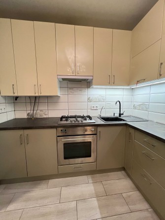 Видова 1-к в м. Ірпінь. Газове опалення - фото 1