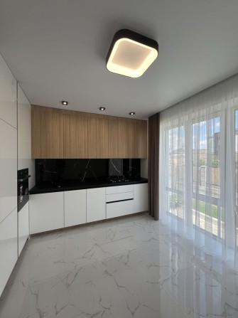 Продам 2-х кімнатну квартиру на Щасливому - фото 1