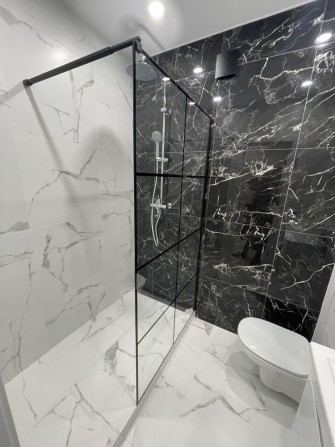 Квартира з дизайнерським ремонтом в бізнес комплексі - фото 1