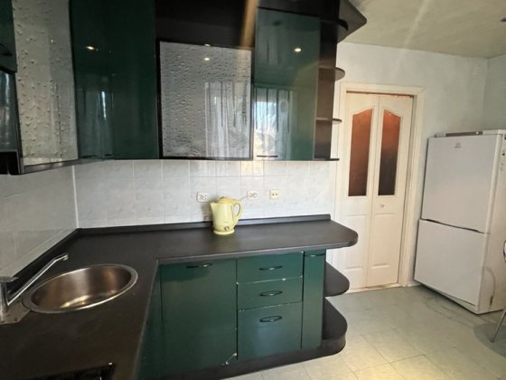 Трикімнатна по Кавказькій район Центр Ровно