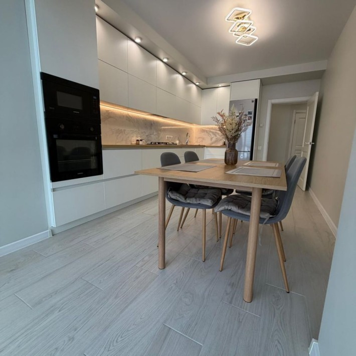 Продаж двокімнатноі квартири - фото 1