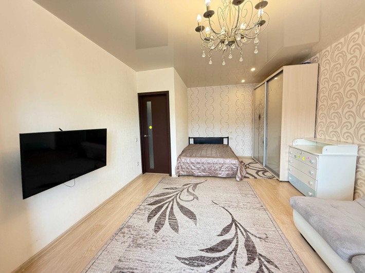 Продаж квартири з ремонтом біля школи та парку! - фото 1