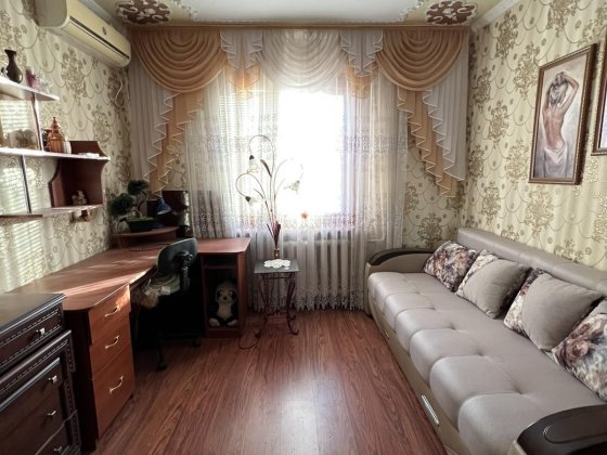 Продам квартиру на Горняцком Кривой Рог