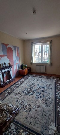 Продам 2х комнатную квартиру - фото 1