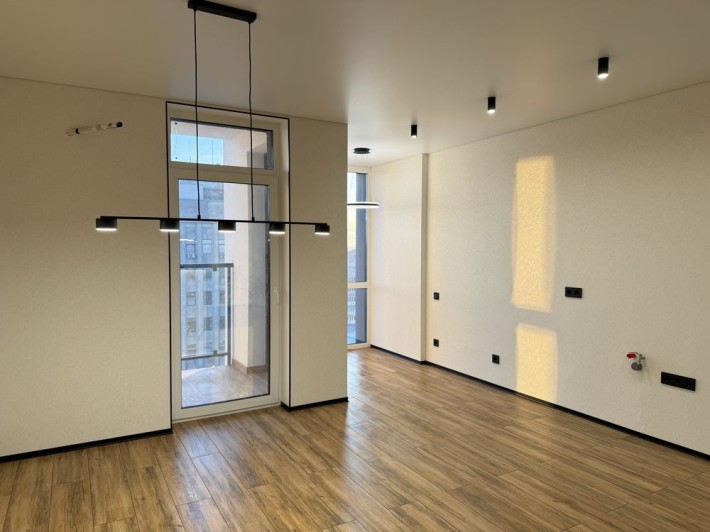 Однокімнатна квартира в центрі міста - фото 1