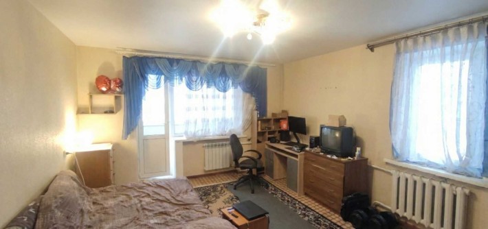 Простора 1-к квартира на Хіммістечку - фото 1