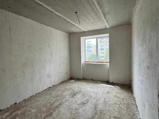 Продаж 1-кімнатної в новому, зданому будинку. Стіни цегла. Полтава