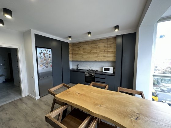 Продам 2к на вул.М.Карнаухова Ровно