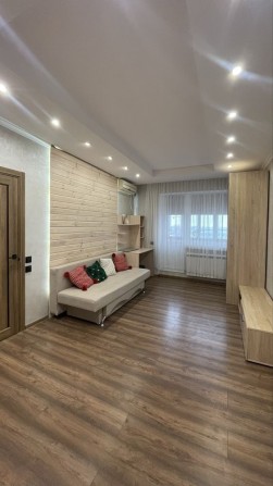 1 кім квартира в ЦЕГЛЯНОМУ будинку р-н Чайка - фото 1