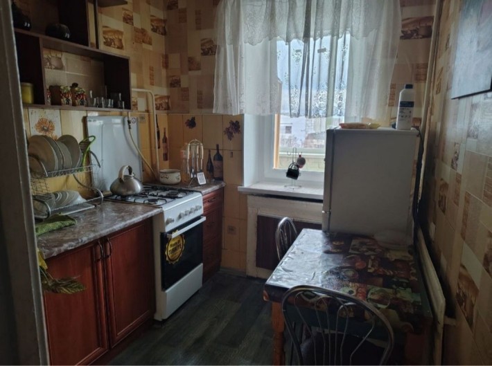 Продам 1 кімн.квартиру. єВідноленя . - фото 1