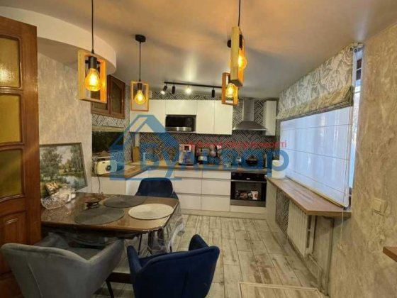 3к в самому Центрі, 70 кв/м, з власним входом з ремонтом І КОД 42611 Полтава