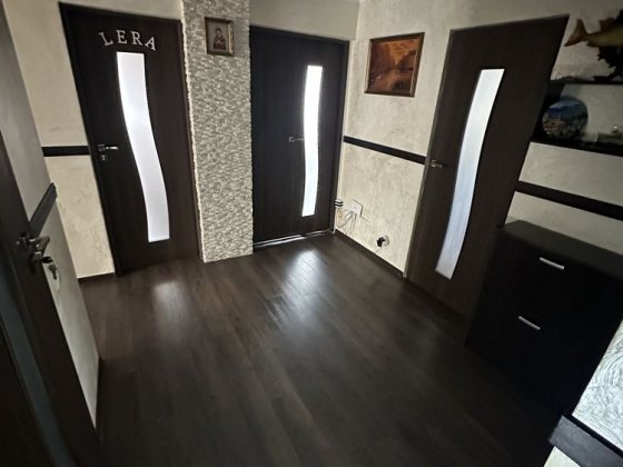 Продам 4-кімнатну чешку Чернівці