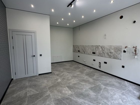 1-кімн. «новобудова» в р-ні Кварцу, 2-й поверх, 47 м.кв.