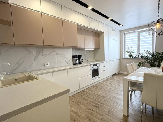 2-кімнатна новобудова здана в експлуатацію, без податку