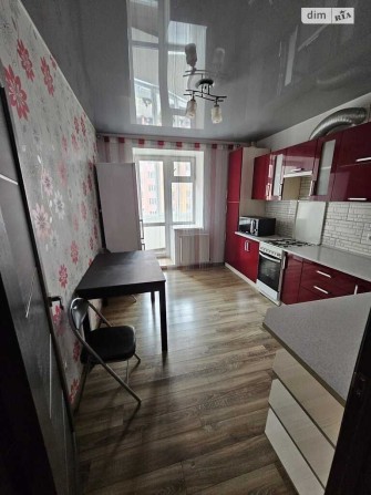 Продаж 1 кім квартири . Вул. пр-т Бандери - фото 1