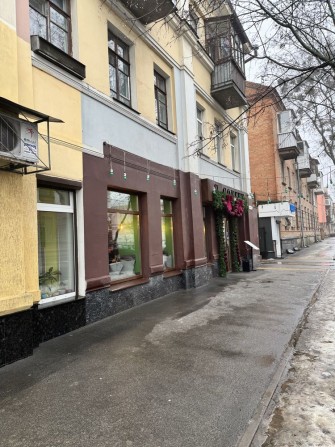 Продаж від Власника 1-кімнатної квартири 44,5 кв.м в центрі міста - фото 1