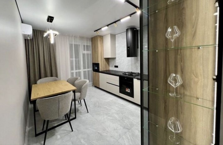 Продається 2-км новобудова в жк Кришталеве озеро - фото 1