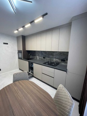 Продаємо новеньку 1к.квартиру по вул.Київська-Смакули - фото 1