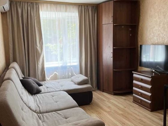 1 к квартира, цегляний будинок. р-н Центр Полтава