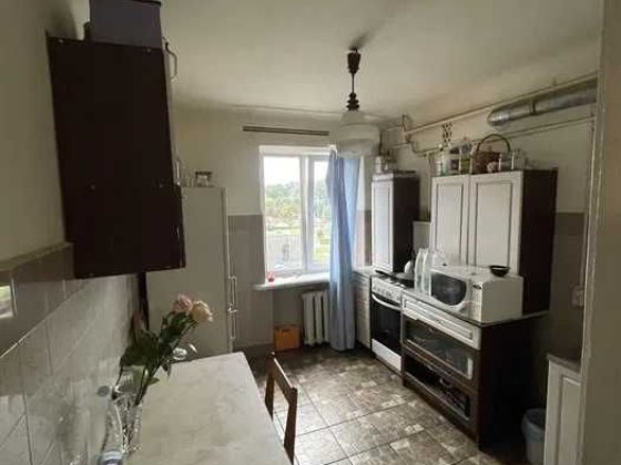 Квартира на 2 поверсі навпроти парку ім. Т.Г.Шевченка