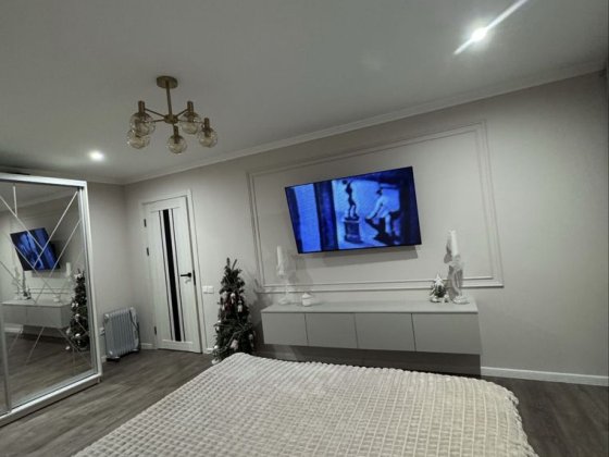 Продається 1-к біля ТЦ Майдану з ремонтом Чернівці