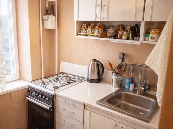 Продається 1 кімнатна квартира по вул. Скальда  (Комарова) Чернівці