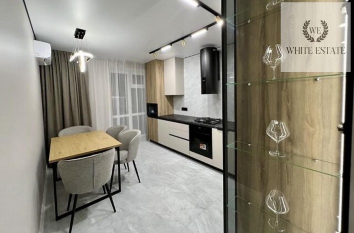 Продаж 2-кімнатна квартира вул. Корольова - фото 1